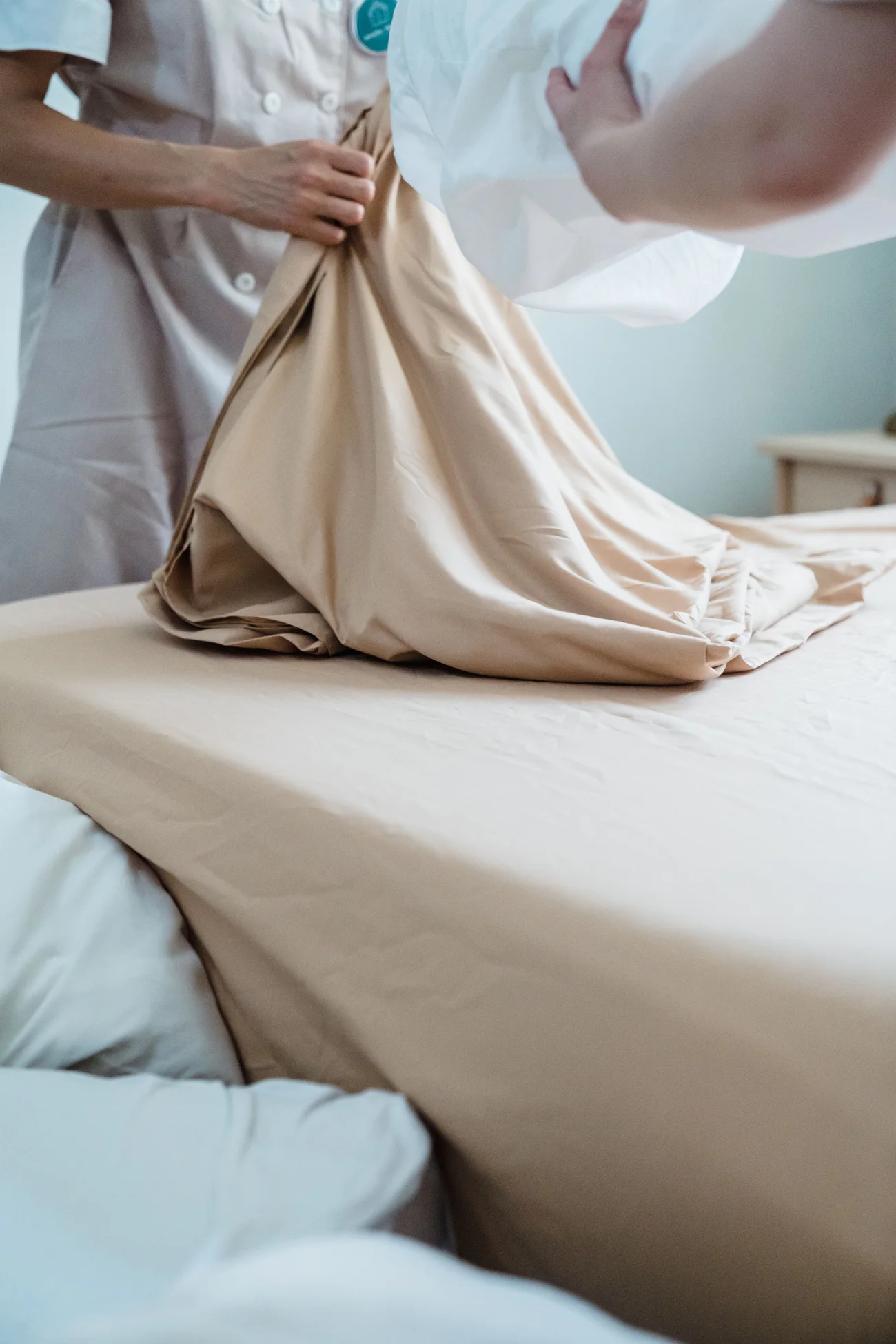 Cama feita com lençóis lavados